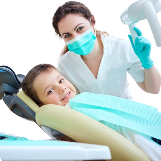 nurse-with-a-boy-on-dentist-chair