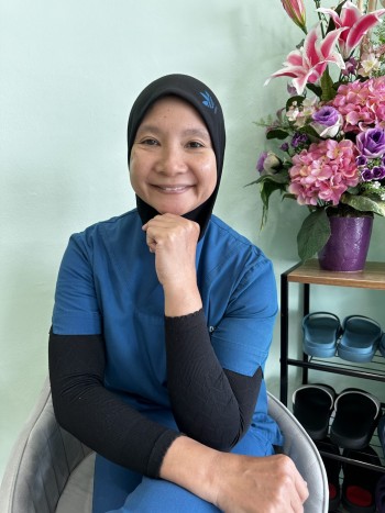 employee-in-millennium-care-dental